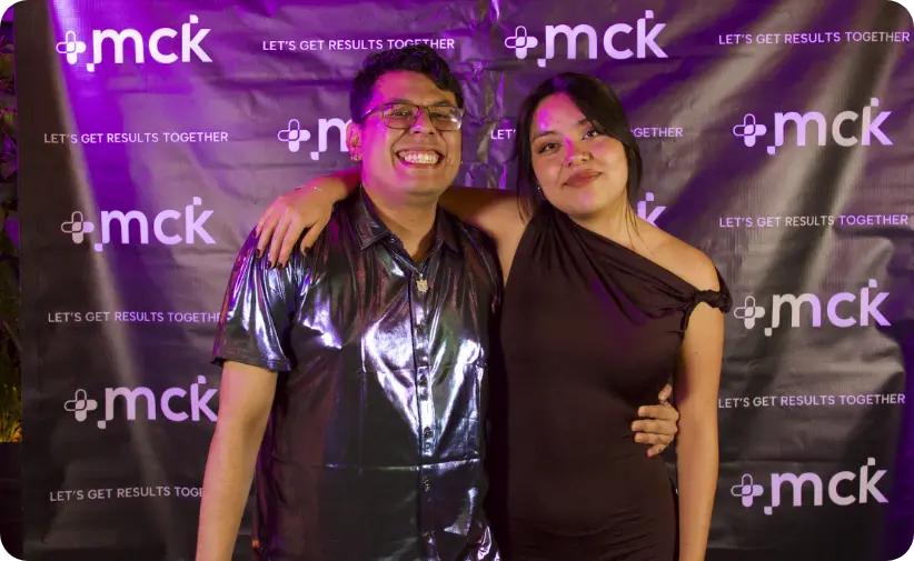 Integrantes de MCK compartiendo una jornada interna.